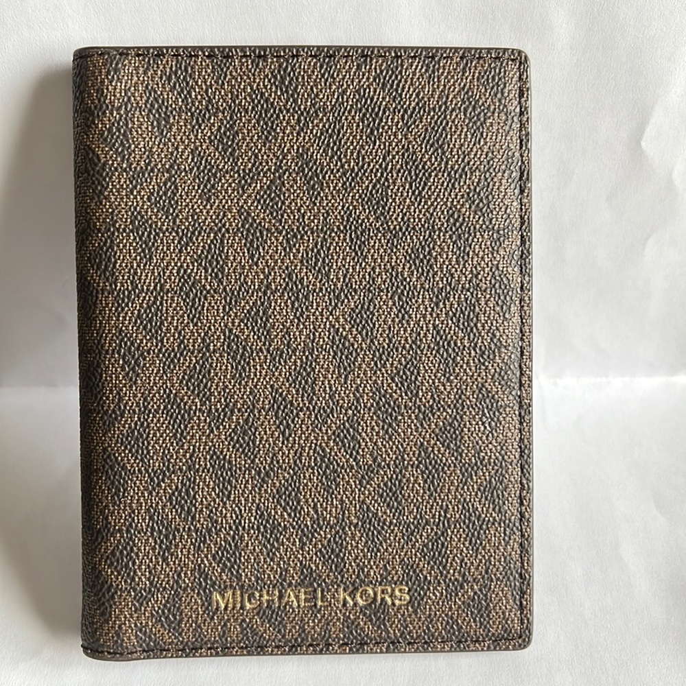 Never Used - Michael Kors wallet/passport